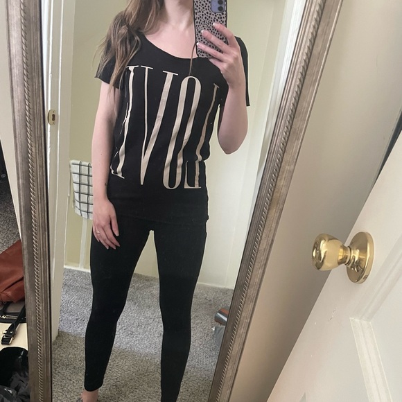 Bundle 3/$15 - Forever 21 Love Graphic Tee - Picture 1 of 6